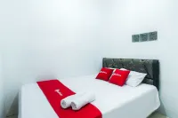 RedDoorz @ Pondok Diana Pantai Ujung Genteng 4 - 2-Star