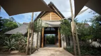Royal Thonga Safari Lodge - parking