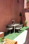 Laiva Artwalk - Rooftop Pools