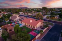Paradise Lane Pool - Hot Tub - Sports Court - Bungalows