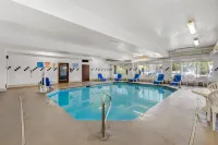 Comfort Suites Airport - piscine