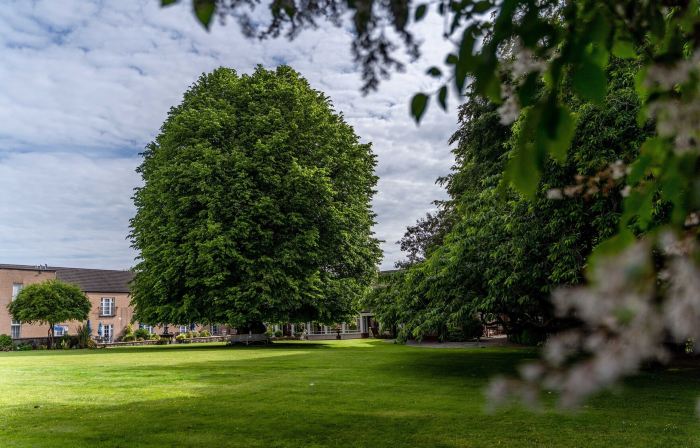 Dunadry Hotel and Gardens