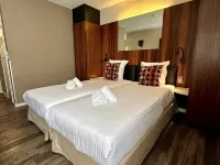 Gosset Hotel Hotels near Ganshoren