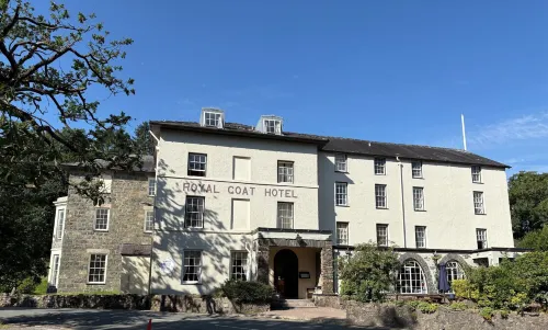 Royal Goat Hotel - parking