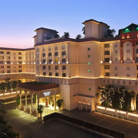 Sheraton Grand Pune Bund Garden Hotel