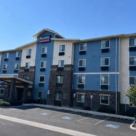 Executive Residency by Best Western Medford