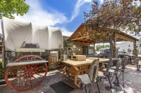 Best Western Pioneer - Motels