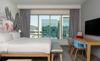Radisson Red Hotel, Dubai Silicon Oasis