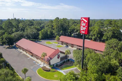 Red Roof Inn Tallahassee - University - parkir