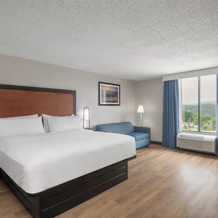 Garner Hotel WYTHEVILLE EAST by IHG