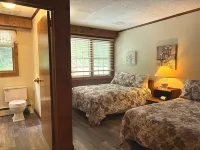 Turn of River Lodge - parking
