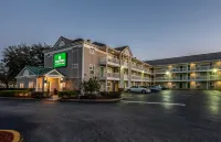 HomeTowne Studios Orlando South - موتيلات