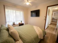 Charming 3-Bedroom House in Meadow Heights - Perfect Family Retreat - Bungalow