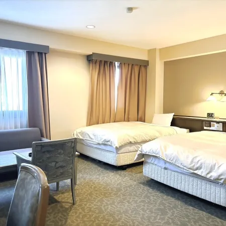 Hotel Crown Hills Takaoka