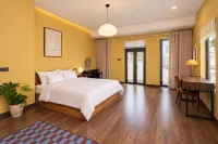 S79 Nelly Hotel - Bed and Breakfasts