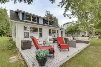 Lake Huron Haven: Private Shoreline, Deck & Views! - 2-Star