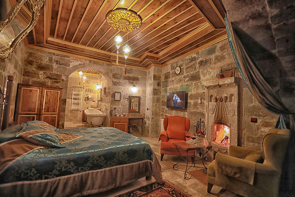 Traveller＇s Cave Hotel