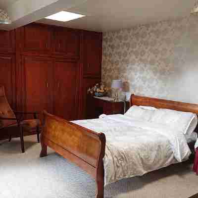 Castle 3-Bed Apartment in Turriff Rooms