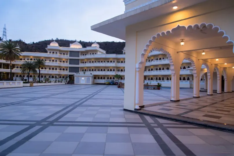 Labh Garh Palace Resort