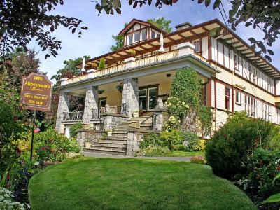 Abbeymoore Manor