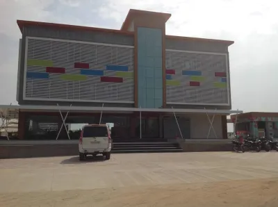 Hotel Rejoice Hotel di Palanpur
