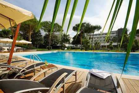 Hotel Selene Pomezia Отели в г. Помеция