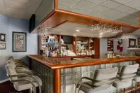 Days Inn by Wyndham Lawton - bar
