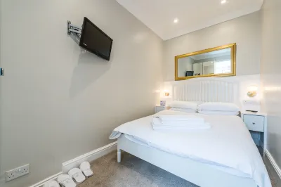 Stylish Apartment 12 Minutes by Tube from Oxford Street Free Wifi and AC 윌레스덴 정션 주변 호텔