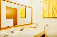 Playacar - Superior Comfort Room with Swimming Pool Air Conditioning and Parking - 2-Star