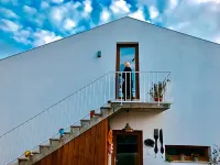 Casa Relogio de Sol Hotels in Cambres