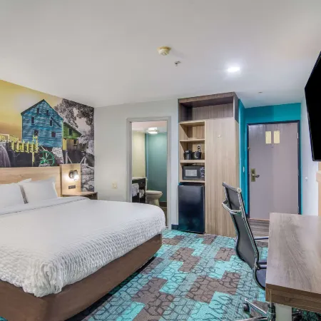 Clarion Pointe Wake Forest – Raleigh North