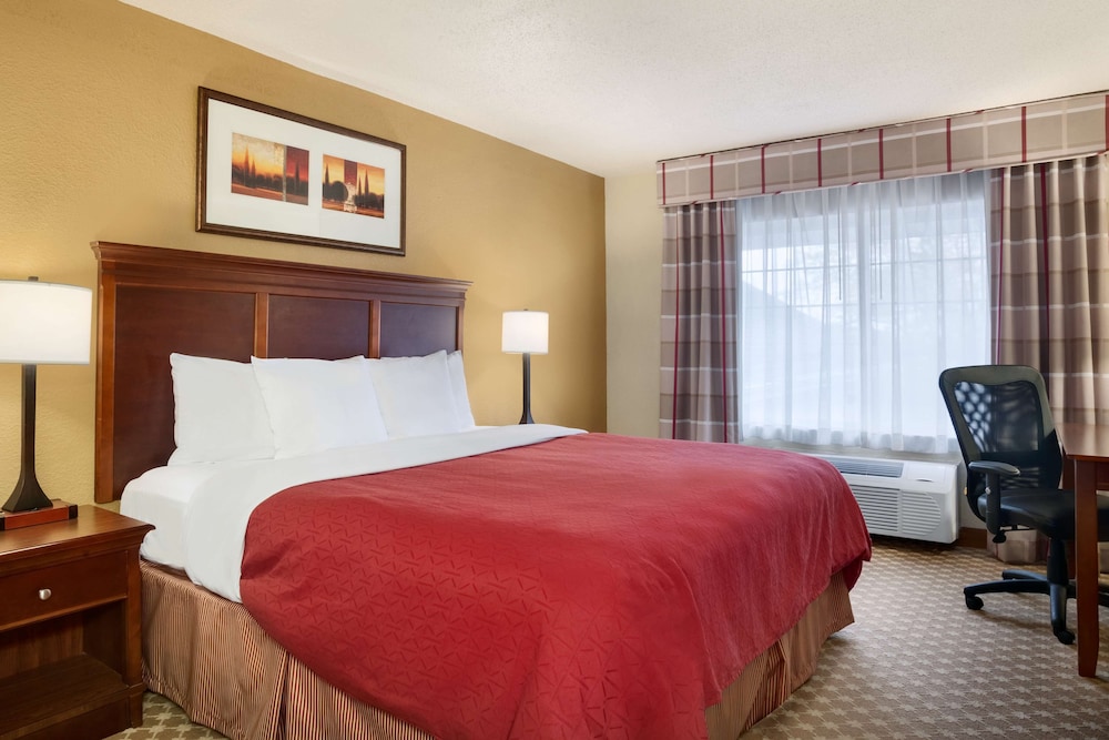 Country Inn & Suites by Radisson, Kalamazoo, MI