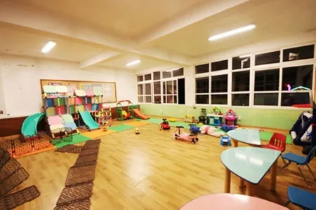 Hapcheon Apparang Nolja Kids Glamping Отели в г. Хапчхон