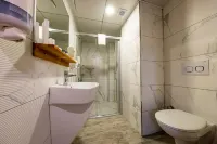 Madeen City Hotel