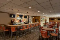 Ramada by Wyndham Fargo - Quầy bar