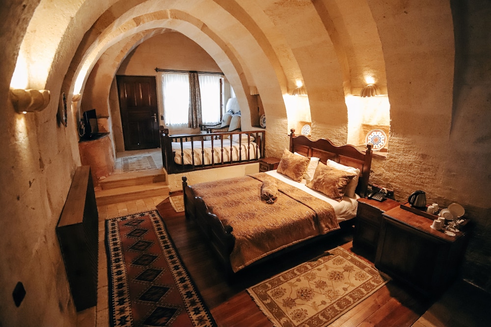 Melis Cave Hotel