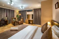 Midindi Hotel Hotels in Cantonments