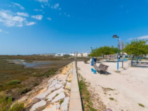 2Bedroom House Cozy Typical Restored Single Storey 5 Min from the Fuseta Beach Hotels in Fuseta