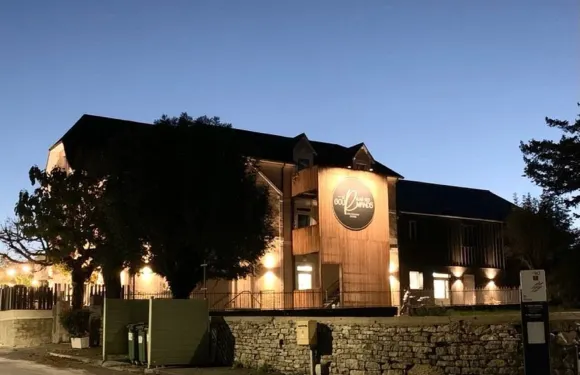 瑞萊斯美食家酒店