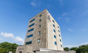 Gunsan Laonhaje Hotel
