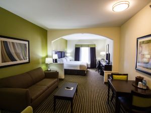 Holiday Inn Express & Suites Nacogdoches