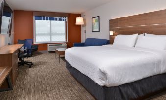 Holiday Inn Express & Suites Marshalltown