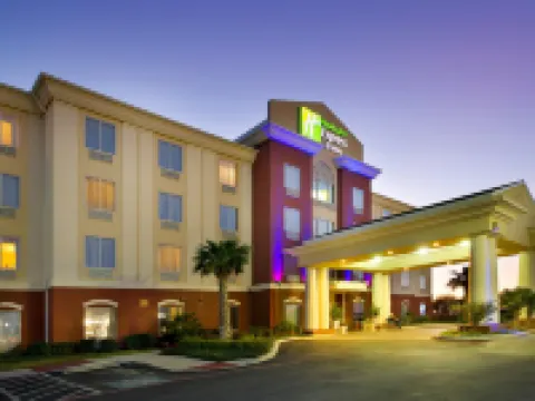 Holiday Inn Express & Suites UVALDE by IHG Hotels in Uvalde