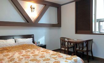 Blackstone in Wooa-Dong, Jeonju