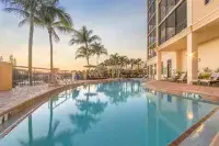 Holiday Inn Club Vacations Sunset Cove Resort by IHG - Luxury