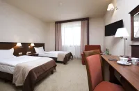 Hotel Korona Spa & Wellness Hotels in Gmina Konopnica