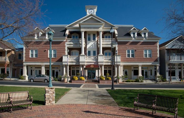 Gateway Hotel, Trademark Collection by Wyndham