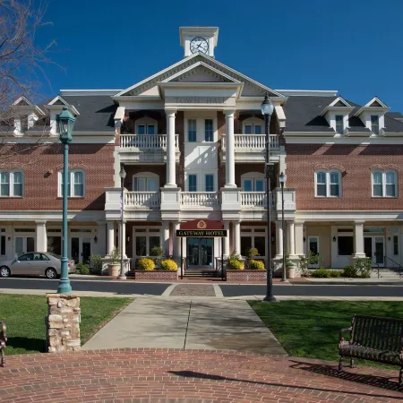 Gateway Hotel, Trademark Collection by Wyndham