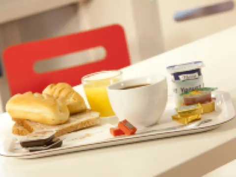 プレミア クラッセ エペルネー エペルネーのホテル