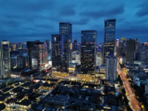 Qian's House朗譽全套房度假公寓（成都太古裏店）